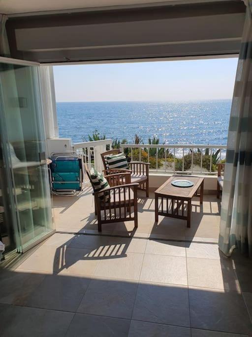 Front Mer - Sublime Appartement Moderne Et Confortable Естепона Екстер'єр фото